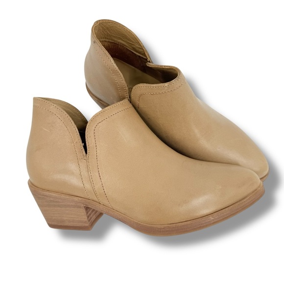 Nisolo Women's Mia Ankle Bootie in Almond Size 6 - Picture 2 of 13